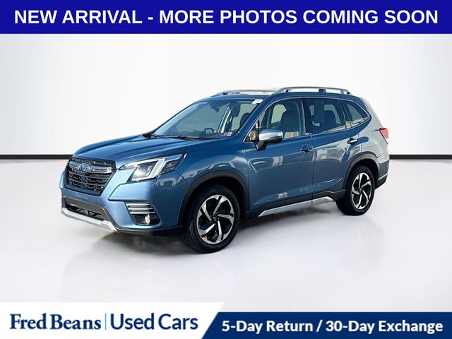 2023 Subaru Forester Touring photo 3