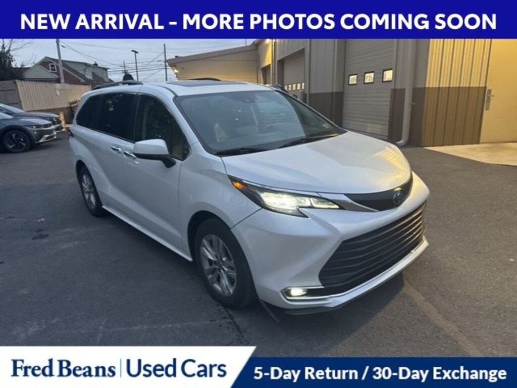 Certified 2022 Toyota Sienna XLE 7 Passenger Van Passenger Van