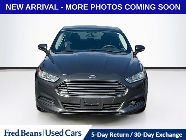 2015 Ford Fusion Hybrid SE photo 2