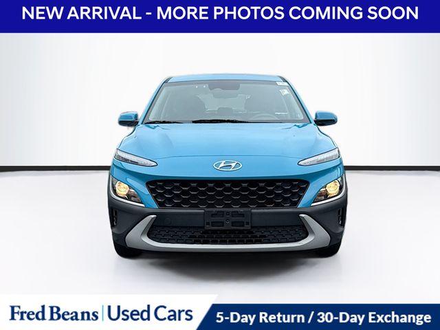 2022 Hyundai Kona SE photo 2