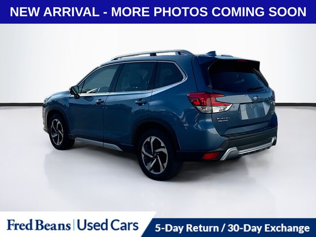 2023 Subaru Forester Touring photo 3