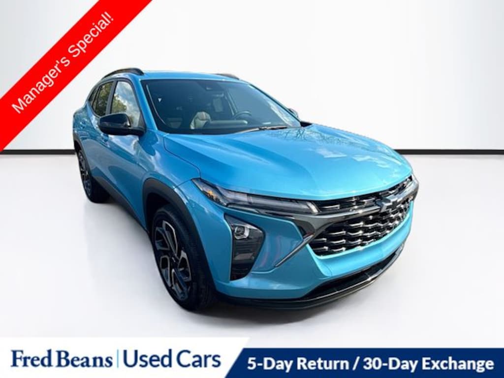 Used 2025 Chevrolet Trax 2RS SUV