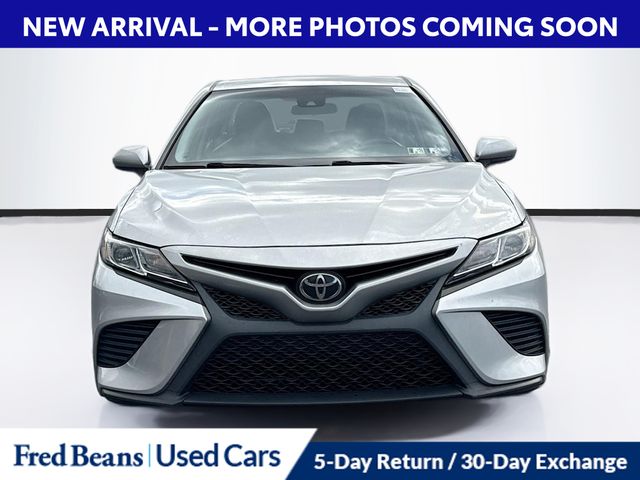 2018 Toyota Camry L photo 2