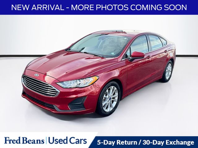 2020 Ford Fusion SE photo 3