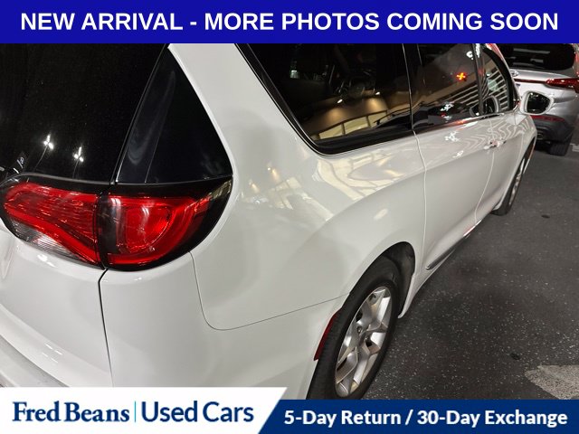 Used 2020 Chrysler Pacifica Touring L Van Passenger Van