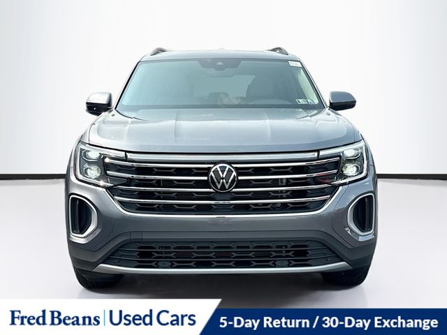 2025 Volkswagen Atlas SE photo 2