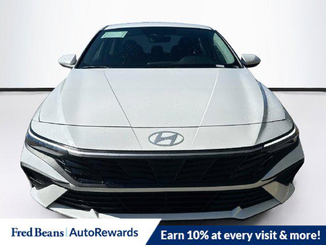 New 2026 Hyundai Elantra SE Sedan