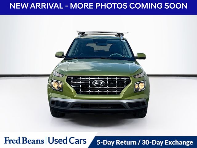 2022 Hyundai Venue SEL Limited photo 2