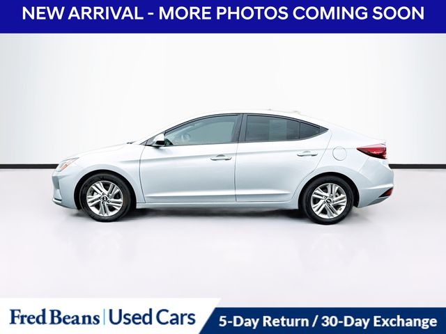 2020 Hyundai Elantra SEL photo 3