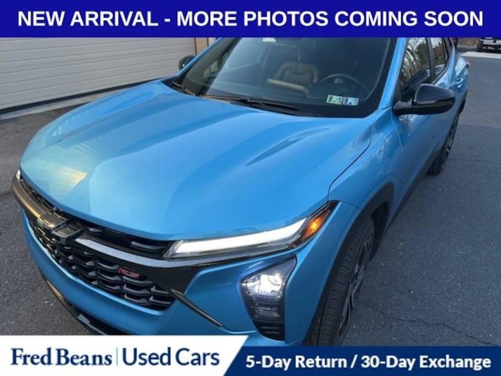 Used 2025 Chevrolet Trax 2RS SUV