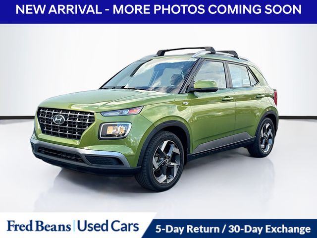 2023 Hyundai Venue SEL photo 3