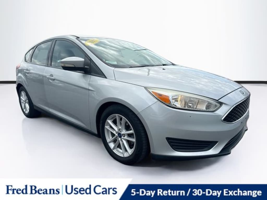 Used 2017 Ford Focus SE Hatchback