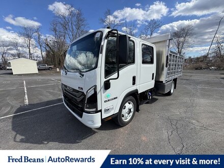 2025 Isuzu NPR