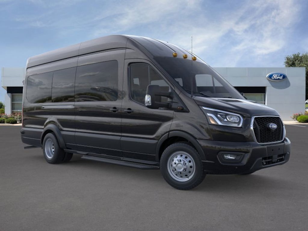 New 2024 Ford Transit Passenger Wagon XLT T-350 HD 148 EL High Roof XLT DRW RWD