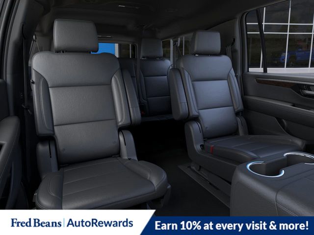 2025 Chevrolet Suburban LT - Photo 21