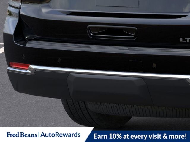 2025 Chevrolet Suburban LT - Photo 18