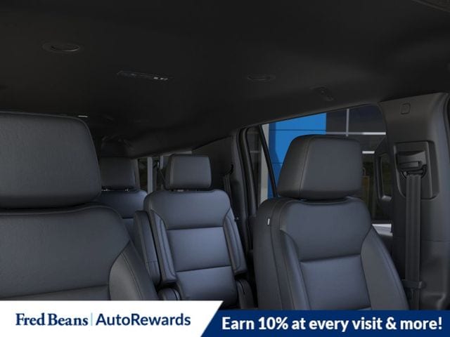 2025 Chevrolet Suburban LT - Photo 28