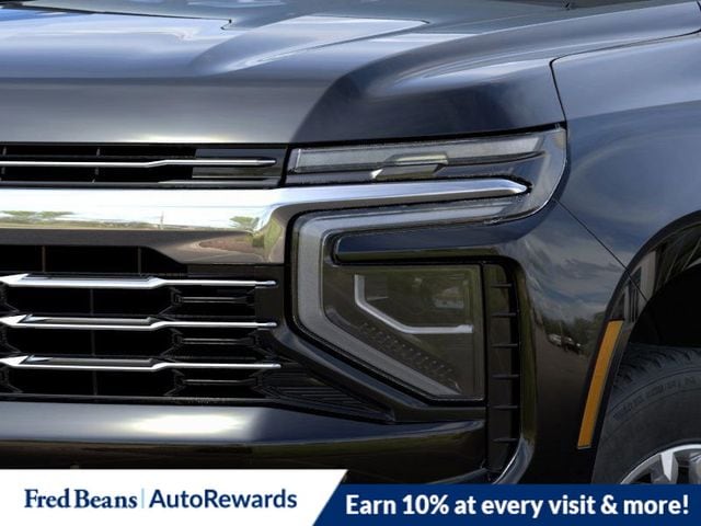 2025 Chevrolet Suburban LT - Photo 13
