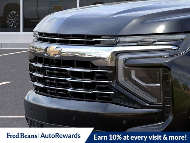2025 Chevrolet Suburban LT - Photo 17