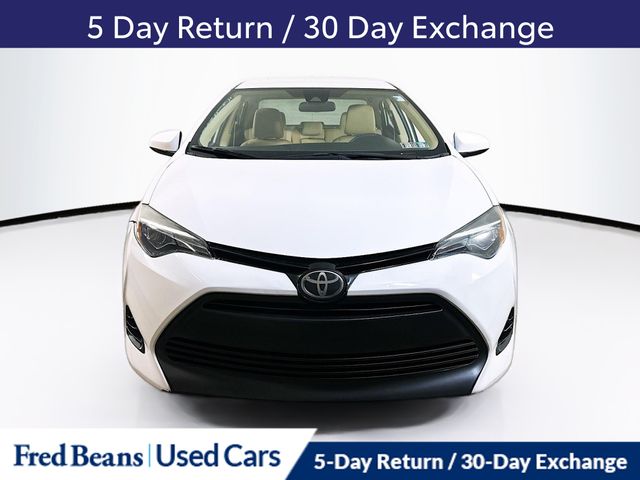 Used 2018 Toyota Corolla LE with VIN 5YFBURHE6JP747014 for sale in Willow Grove, PA