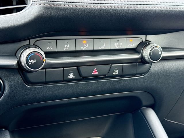 2026 Mazda Mazda3 S - Photo 16