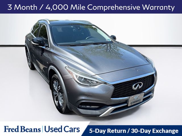 2018 INFINITI QX30 Premium AWD's photo