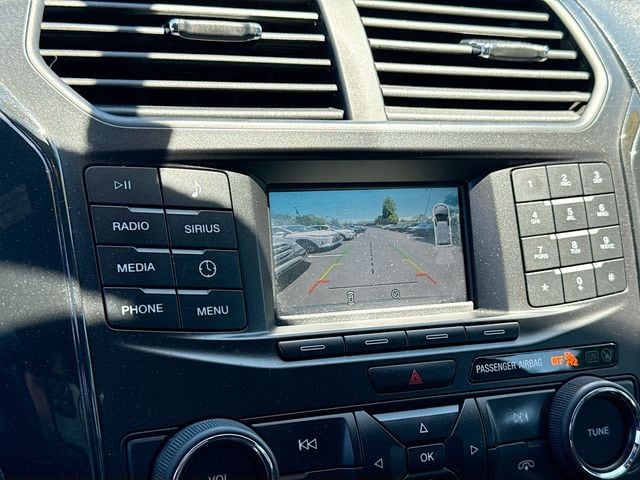 2018 Ford Explorer XLT - Photo 19