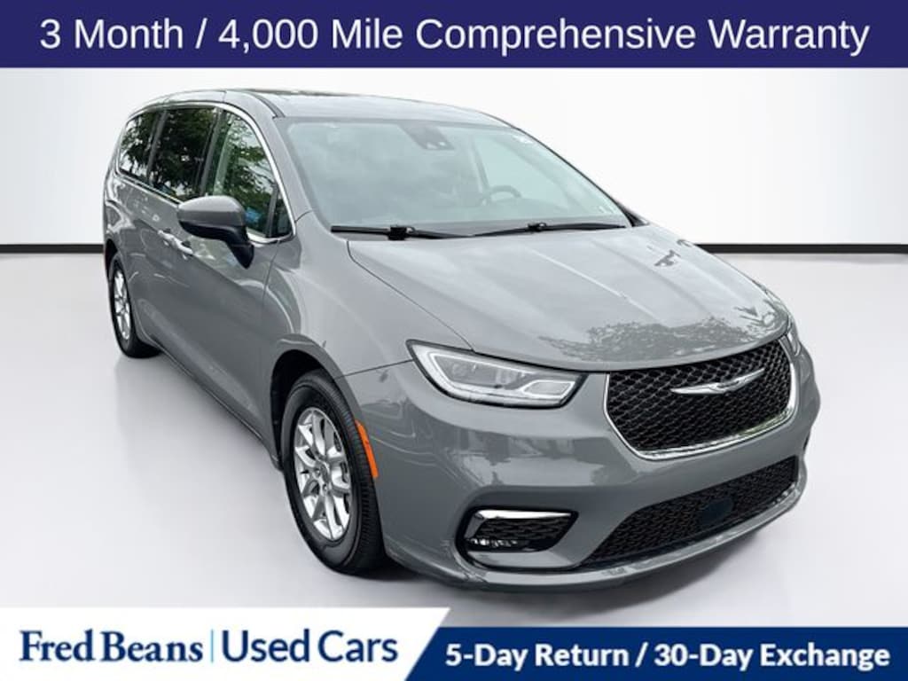 Used 2023 Chrysler Pacifica Touring L Van Passenger Van