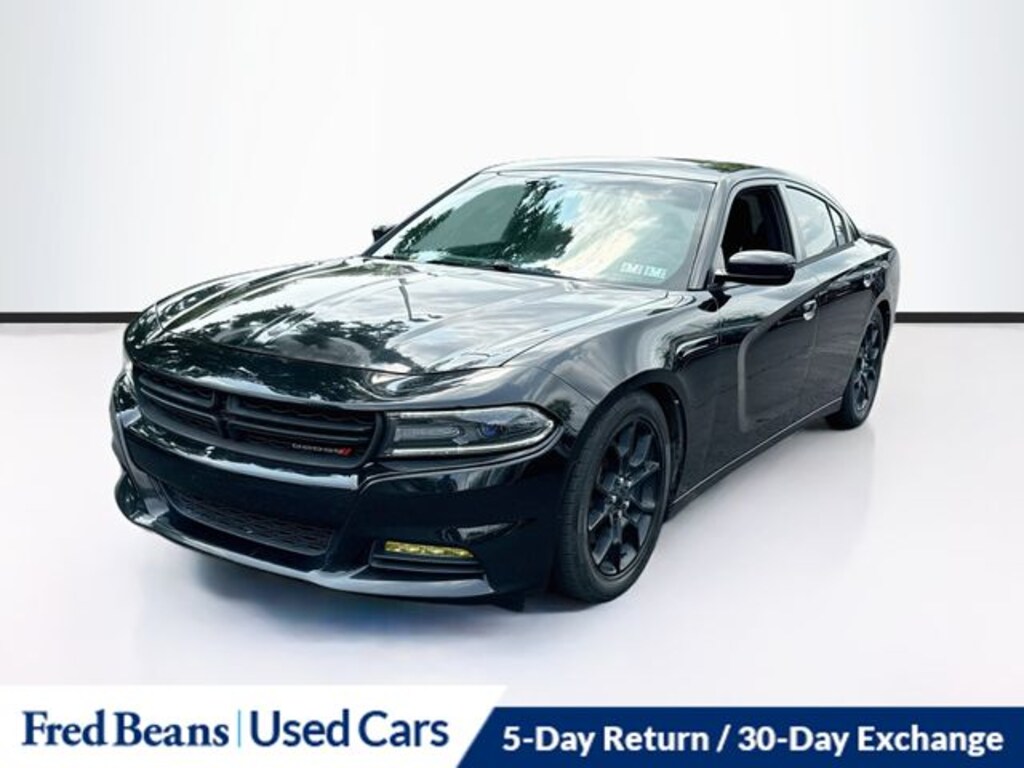 Used 2015 Dodge Charger SXT Sedan