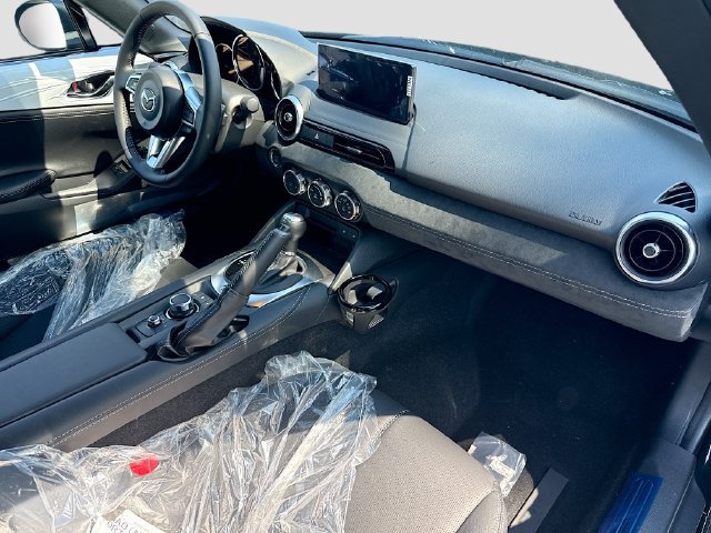 2026 Mazda MX-5 Miata Grand Touring - Photo 24