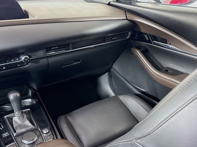 2024 Mazda CX-30 Premium - Photo 30