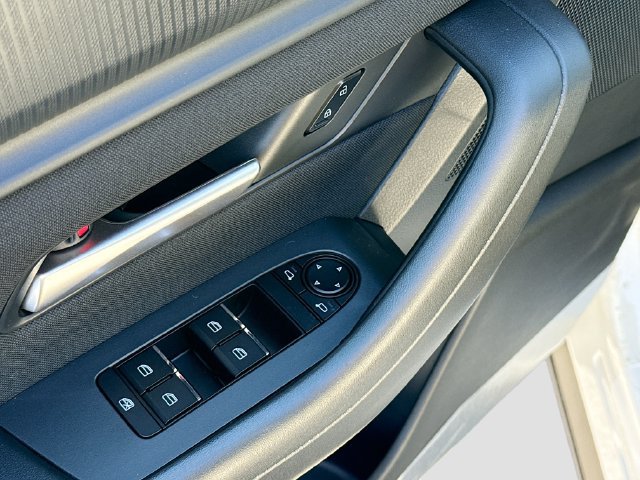 2026 Mazda CX-90 Select Package - Photo 18