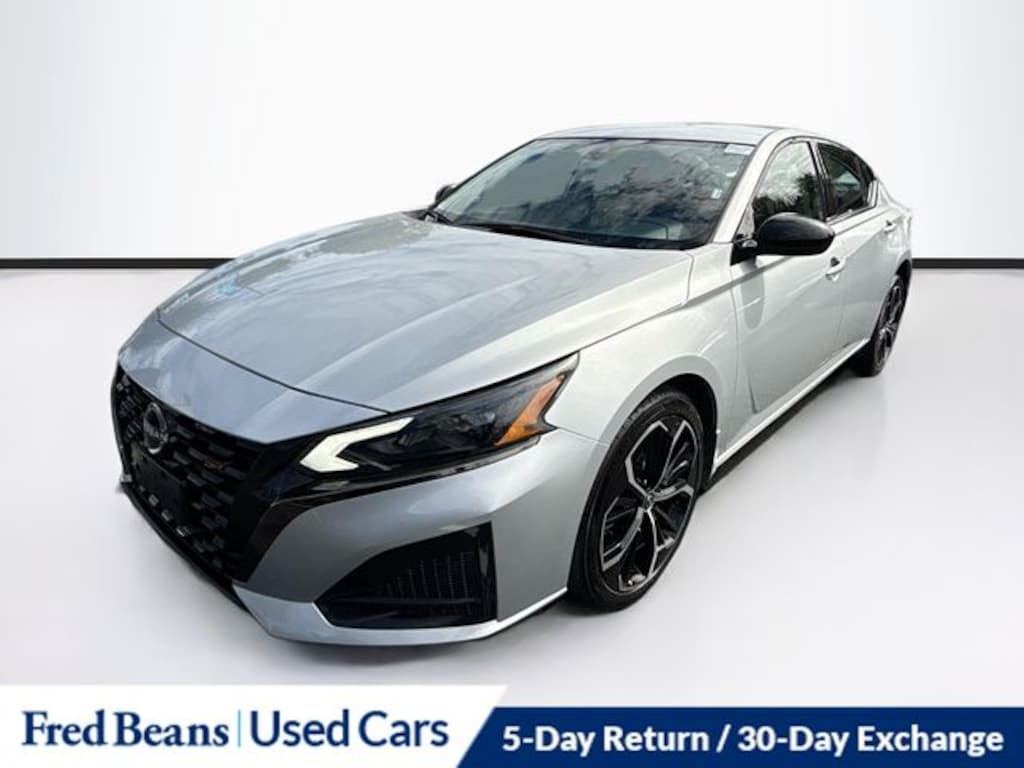 Used 2023 Nissan Altima 2.5 SR Sedan