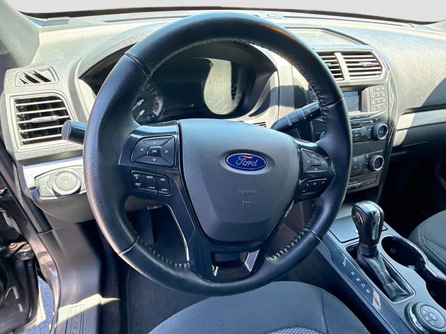 2018 Ford Explorer XLT - Photo 16