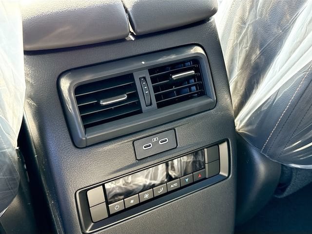 2026 Mazda CX-90 Select Package - Photo 23