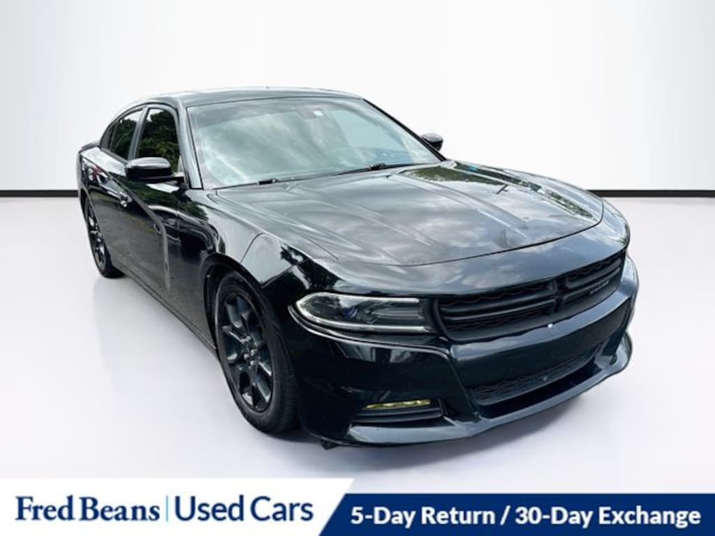 Used 2015 Dodge Charger SXT Sedan