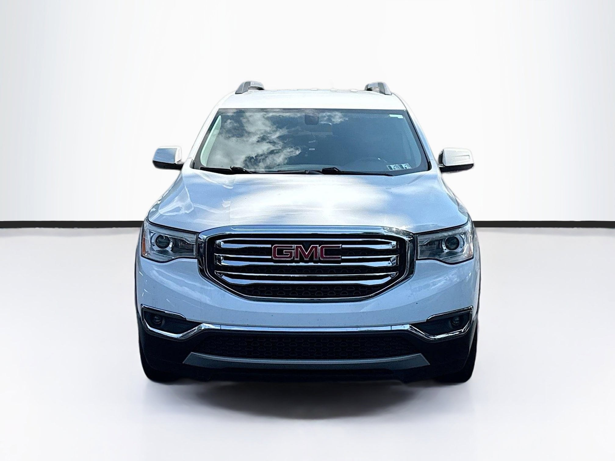 Used 2019 GMC Acadia SLE-2 with VIN 1GKKNSLA4KZ260950 for sale in Willow Grove, PA