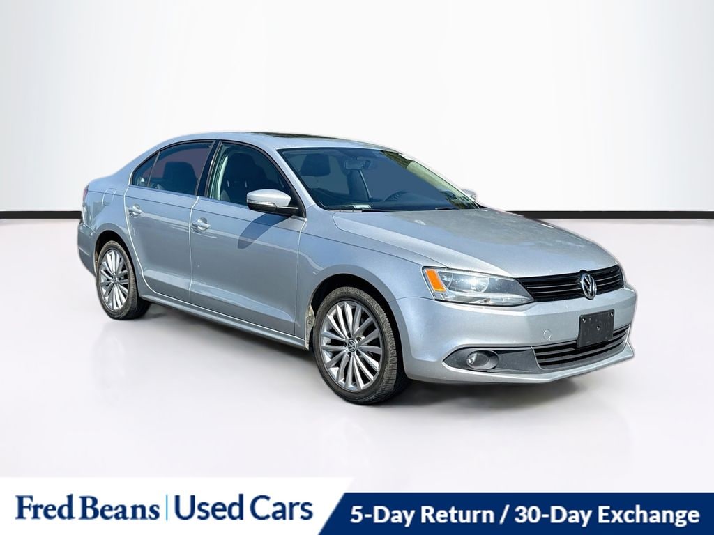 Used 2014 Volkswagen Jetta 1.8T SEL w/PZEV Sedan