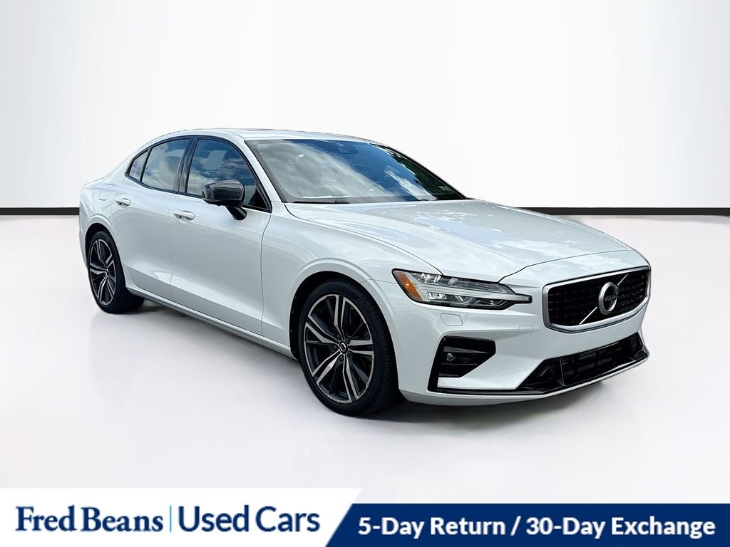 Used 2019 Volvo S60 T6 R-Design Sedan