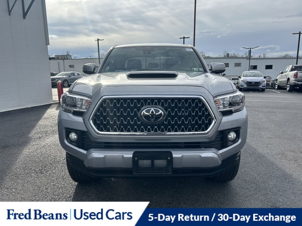 2019 Toyota Tacoma TRD Sport V6 photo 2
