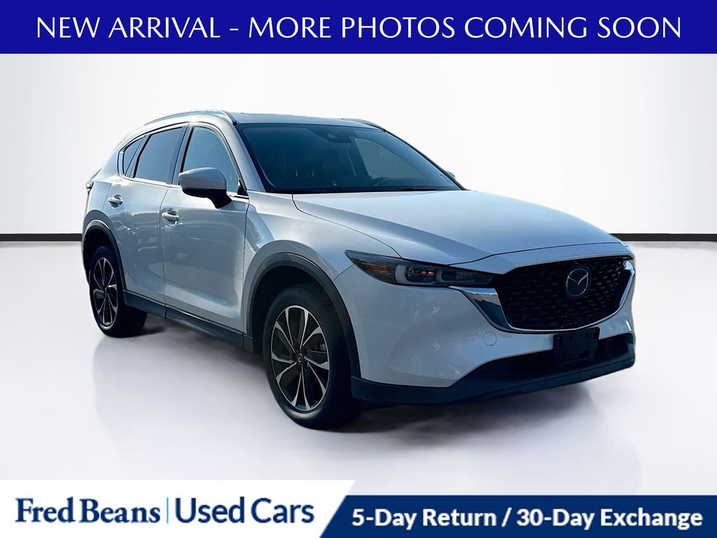 2023 Mazda CX-5 S Premium package