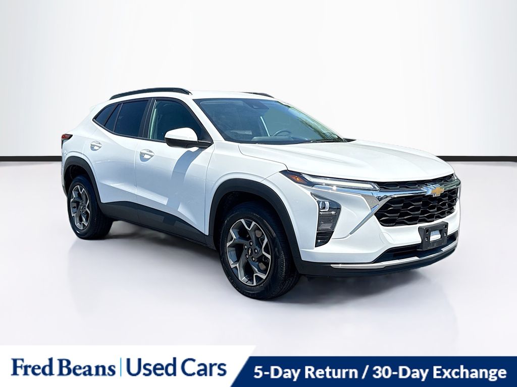2025 Chevrolet Trax LT's photo