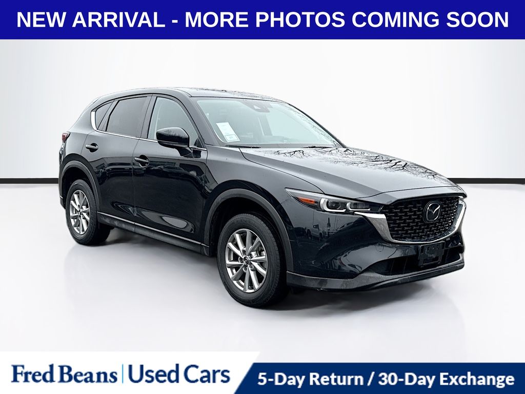 2023 Mazda CX-5 S Preferred package