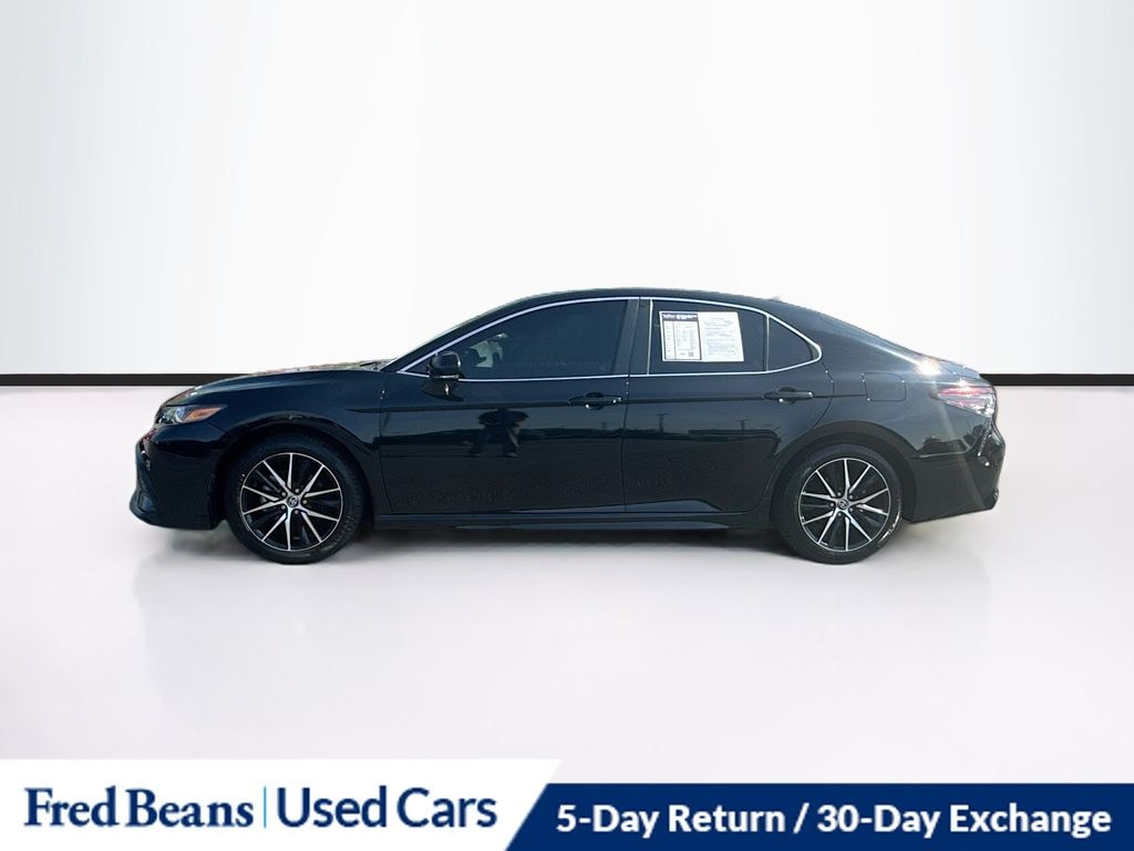 Used 2023 Toyota Camry SE Sedan