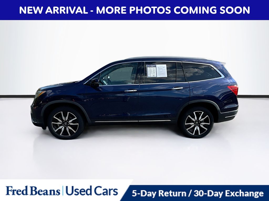 2019 Honda Pilot Touring photo 2