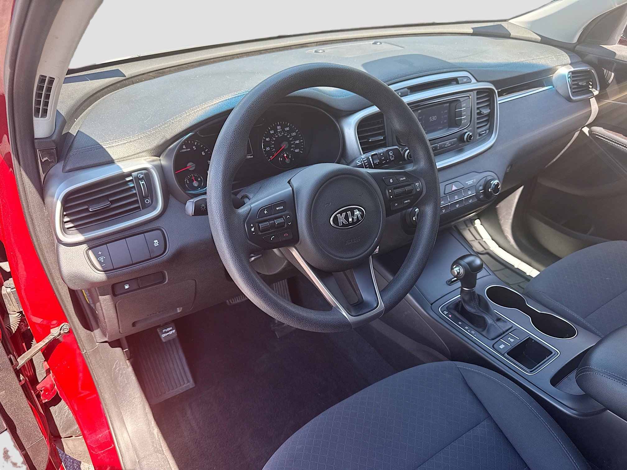 2018 Kia Sorento LX photo 3