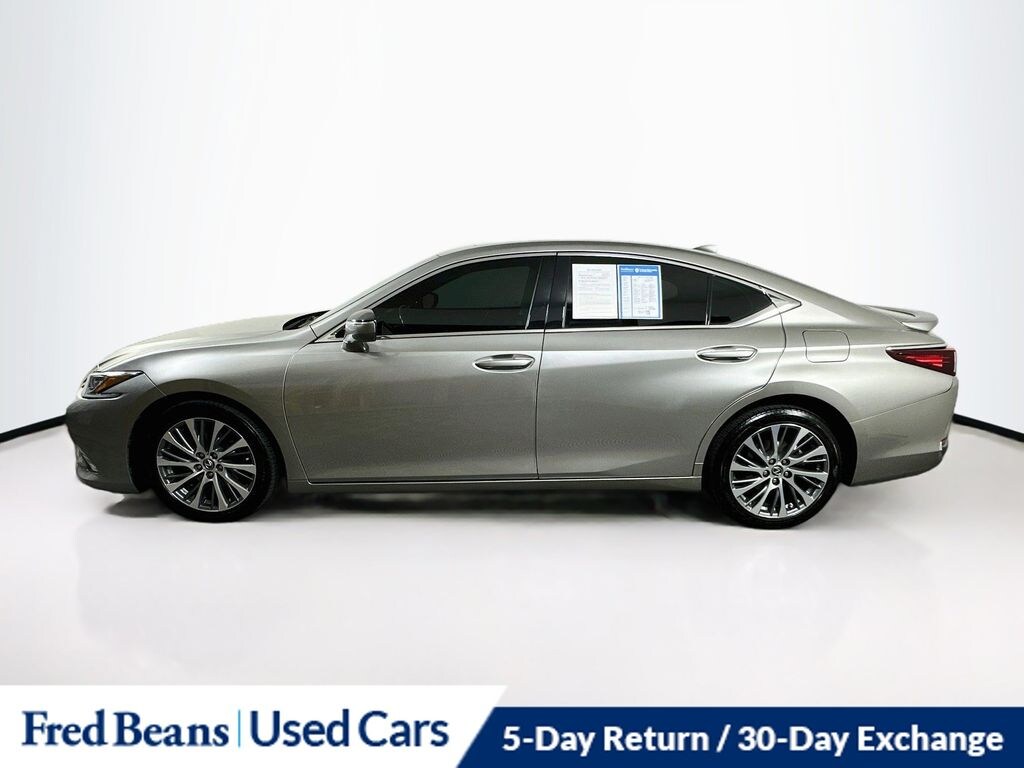 Used 2021 Lexus ES 250 Sedan