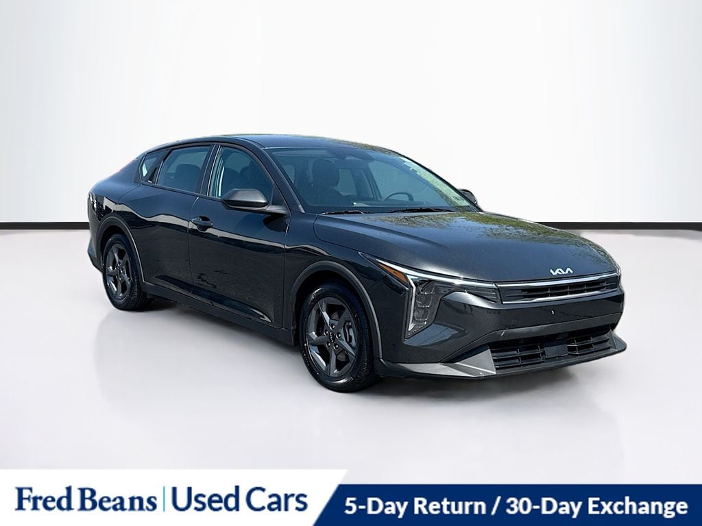 2025 Kia K4 LXS AT's photo