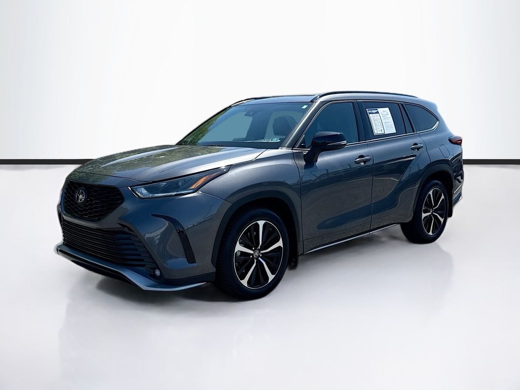 Used 2022 Toyota Highlander XSE SUV