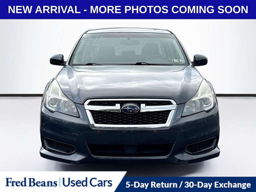2013 Subaru Legacy 2.5i Premium photo 2